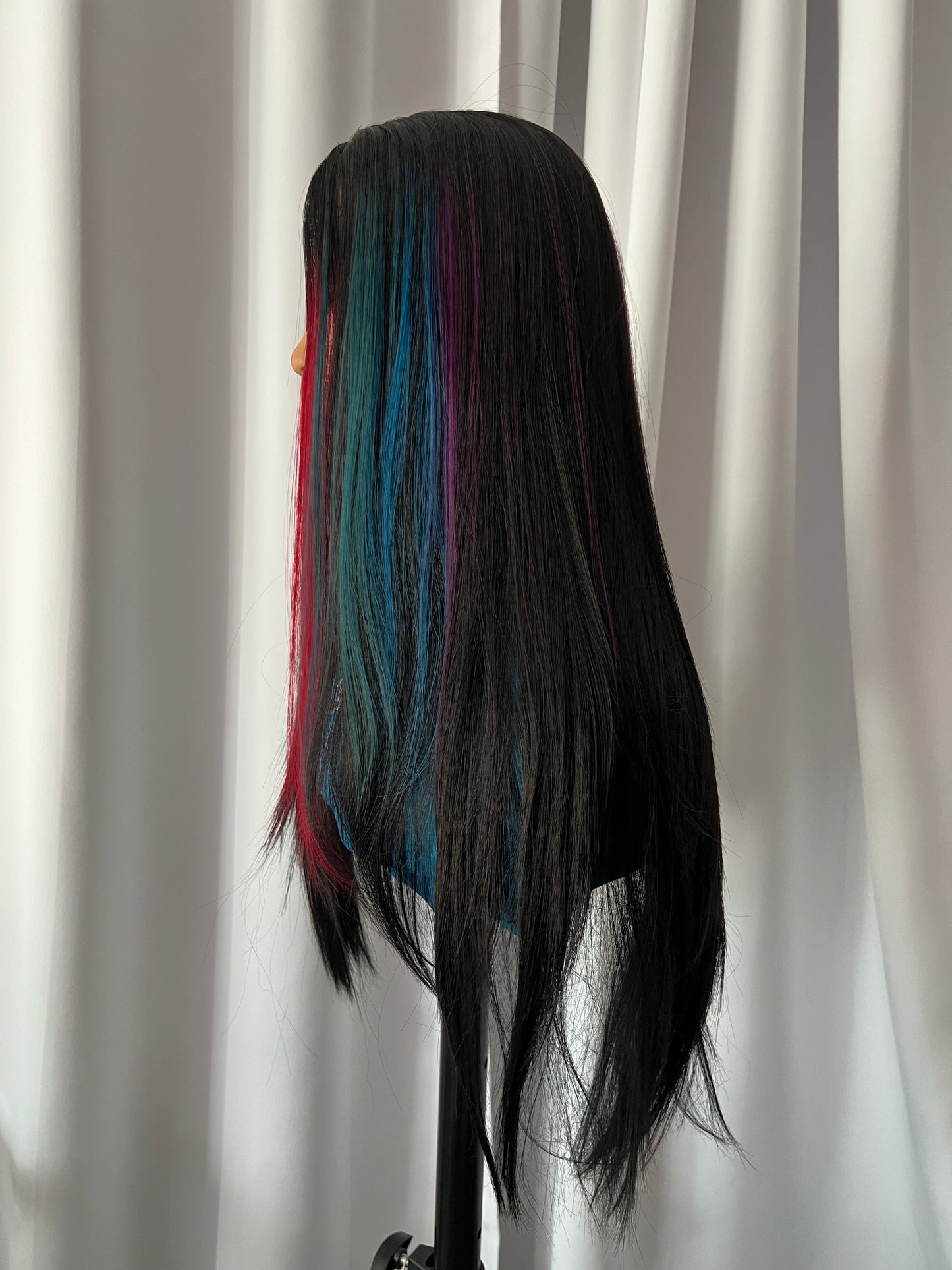 26" Rainbow wig Motown Tress Wig V-Part Lace VPL.ST26