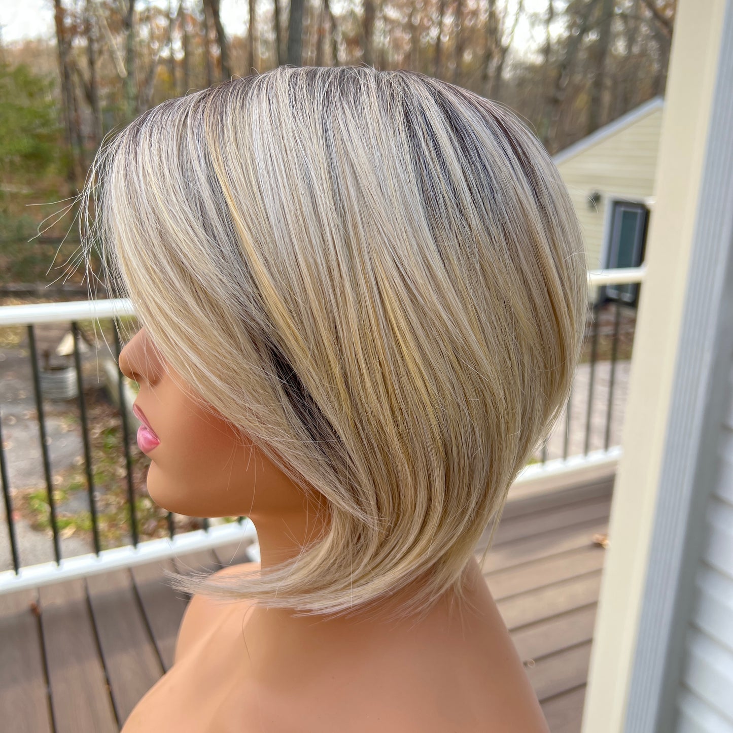 Meg-Short dark root blonde wig