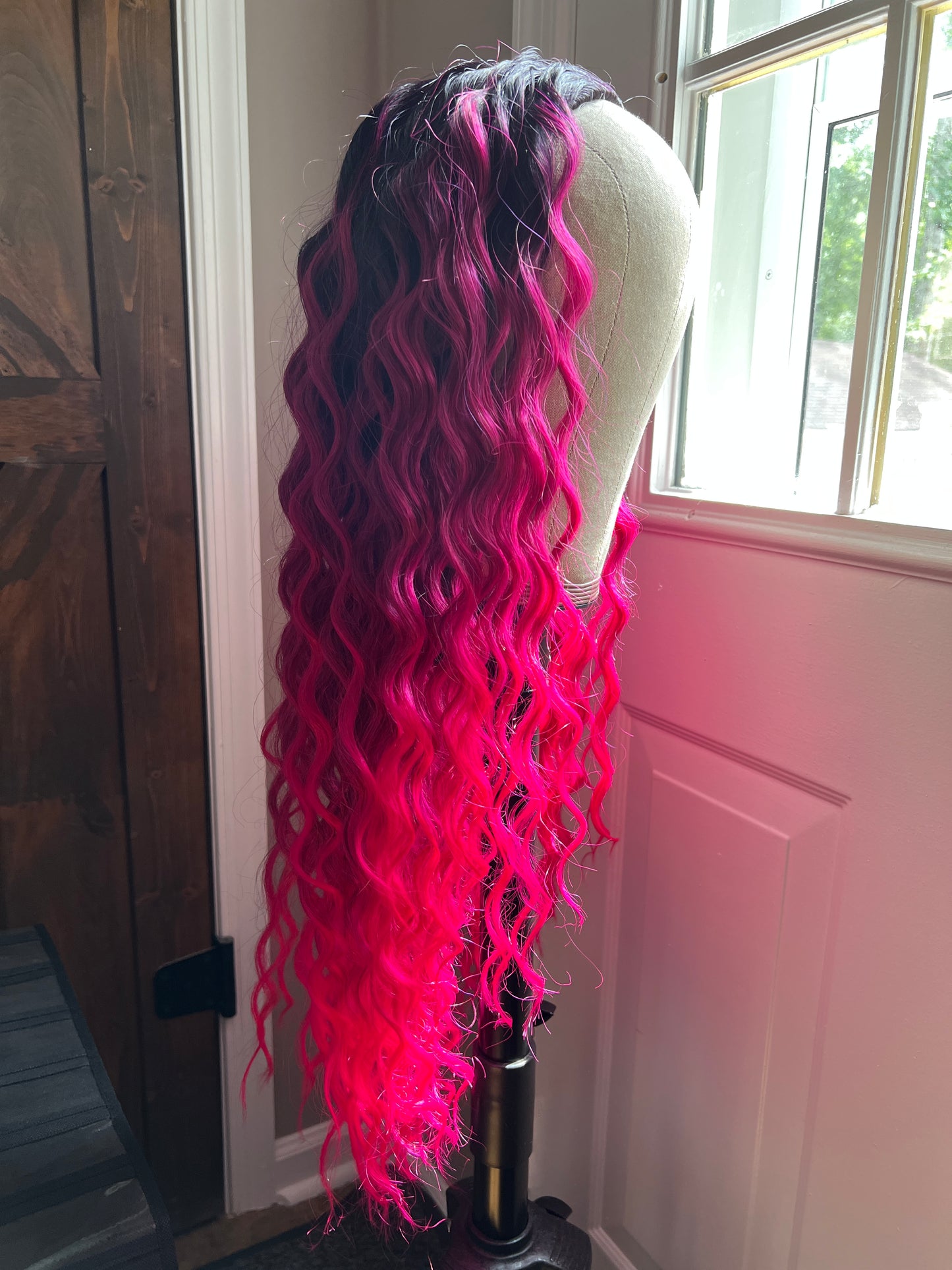 RIA - HALF WIG - Dark root hot pink loose wave synthetic wig