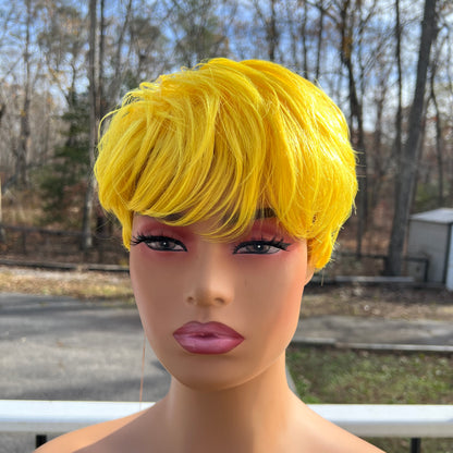 Zury Sis Sassy Lively Spirit Razor Chic Wig - H Boni - YELLOW